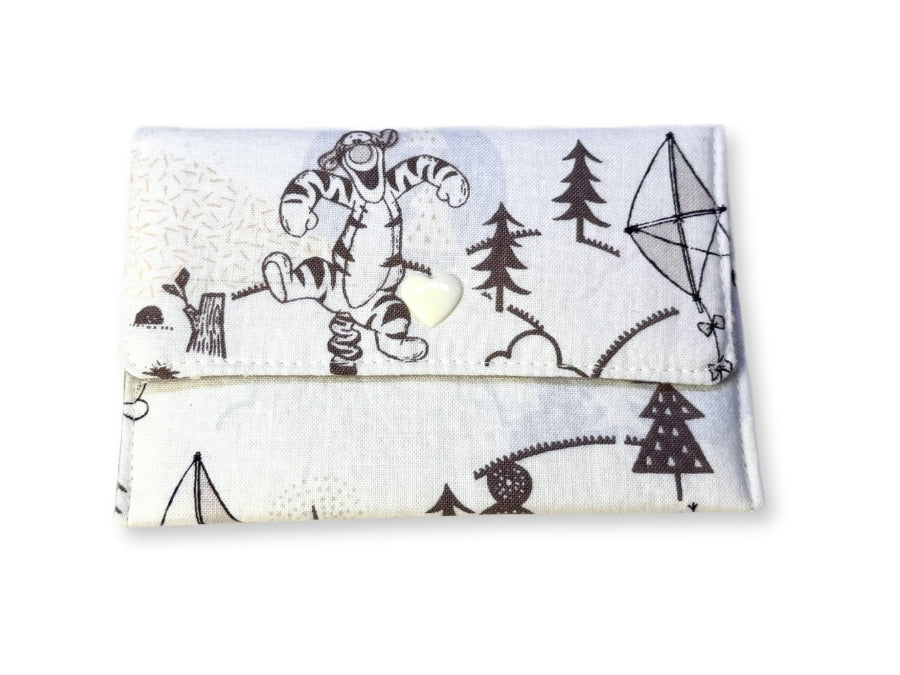Card Wallet Kite Pooh Family