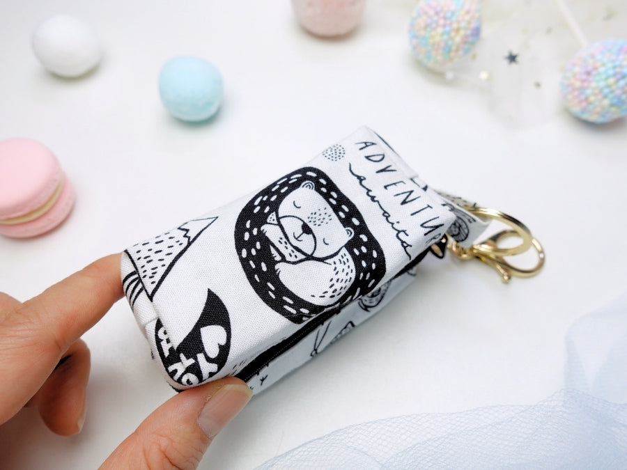 [LAST PIECE] Mini Poofy Pouch Wild Adventure
