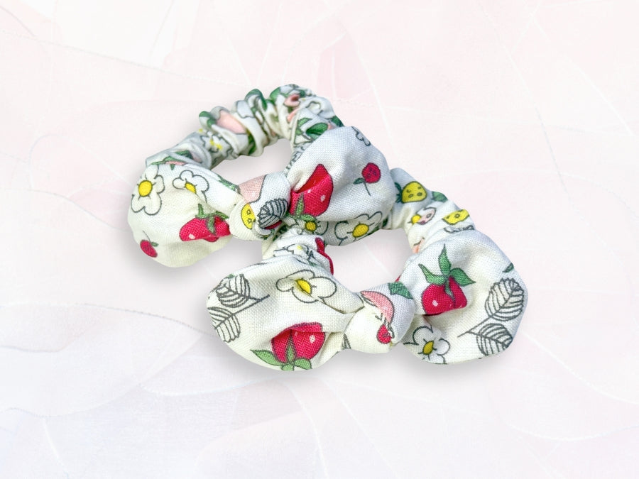 Mini Scrunchie Summer Strawbery